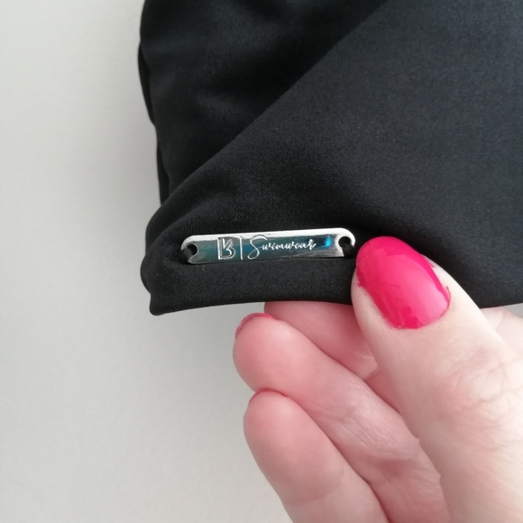 NWT Buffbunny Swimwear Wrap Around Self Tie Bikini Swim Top Small - Picture 14 of 14